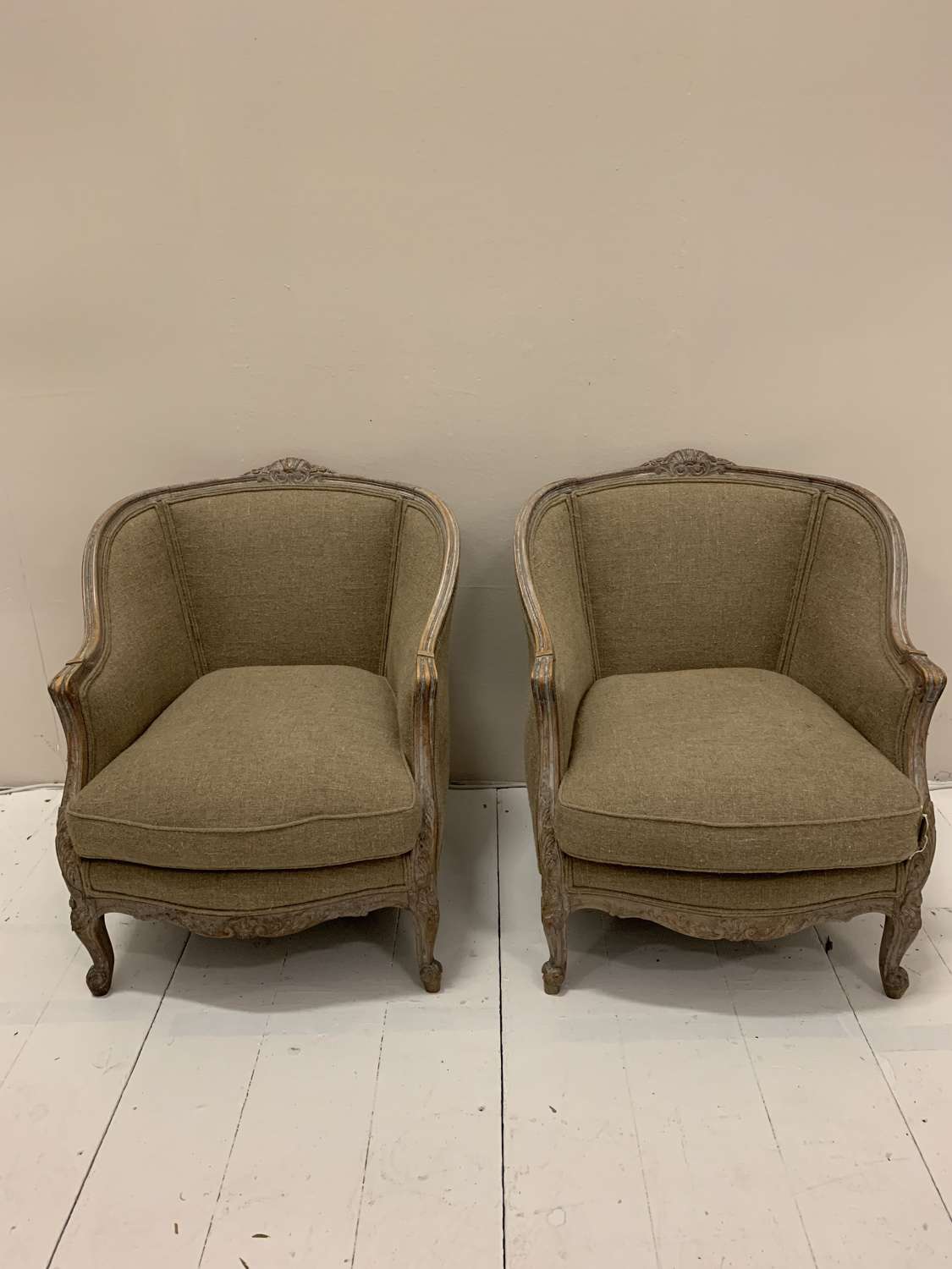 1920’s Swedish pair of fauteuils upholstered in linen