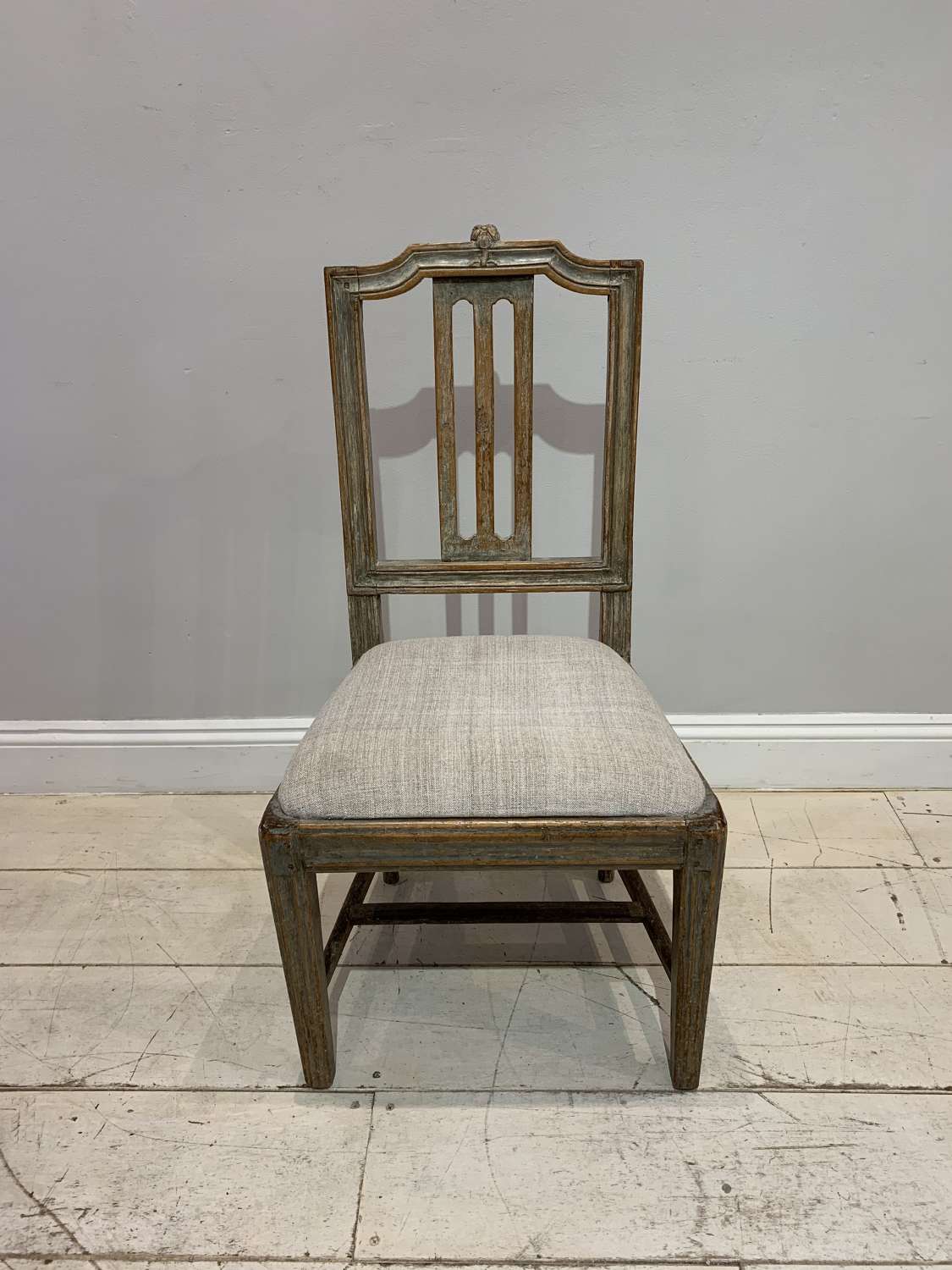 Circa 1800s painted Gustavian Swedish chair