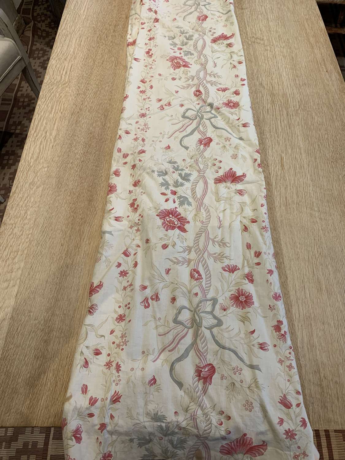 1940s French curtains with flower and rope pattern