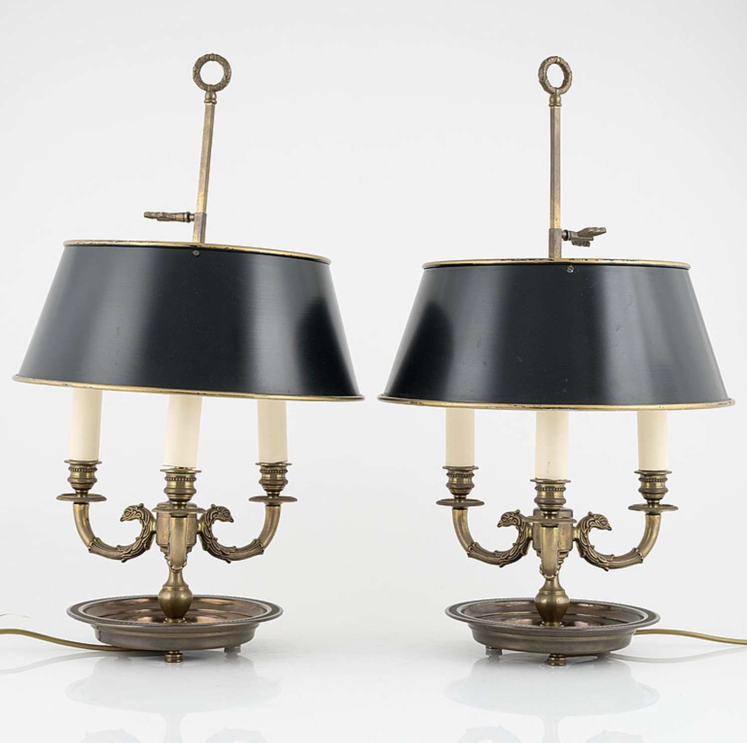 Mid 20th century pair of french style bouillotte table lamps