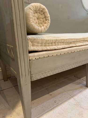 Early C19th painted Swedish Gustavian sofa