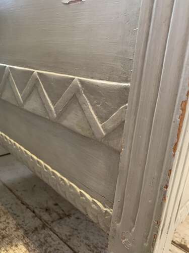 Early C19th painted Swedish Gustavian sofa