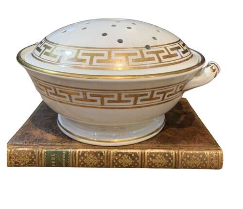 C19th minton sponge dish with gilt Greek key design