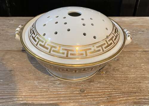 C19th minton sponge dish with gilt Greek key design