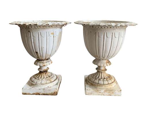 C1890 English pair of cast iron urns